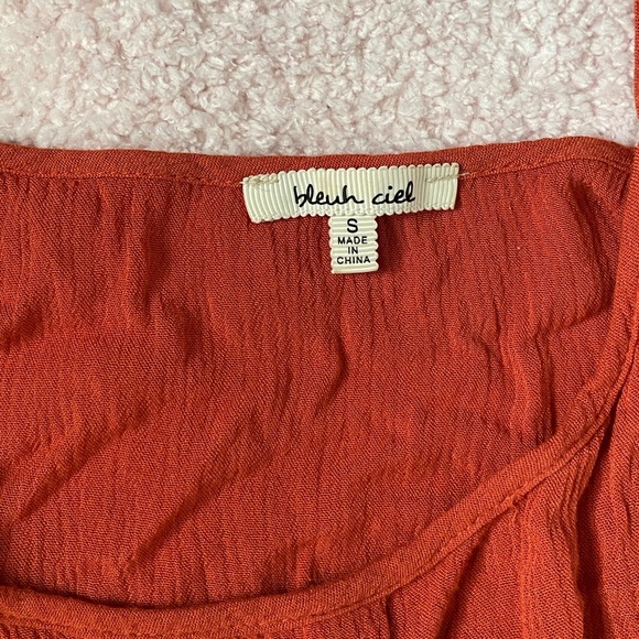 Rust/Orangish top - Picture 2 of 4